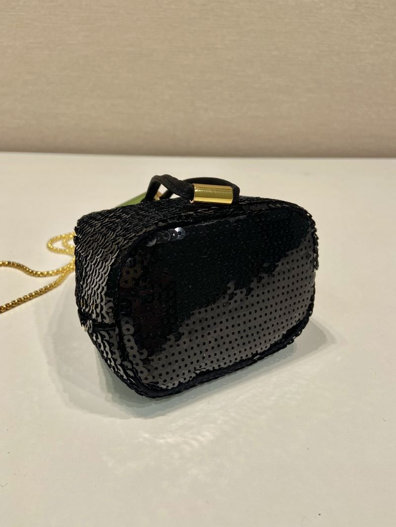 Pra*a bucket bags